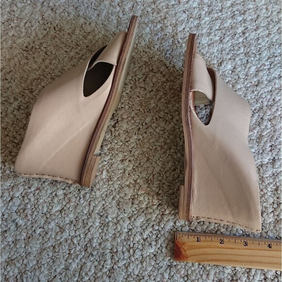 Matisse Blush all Leather Wedge Sandal size 6M - Picture 7 of 12